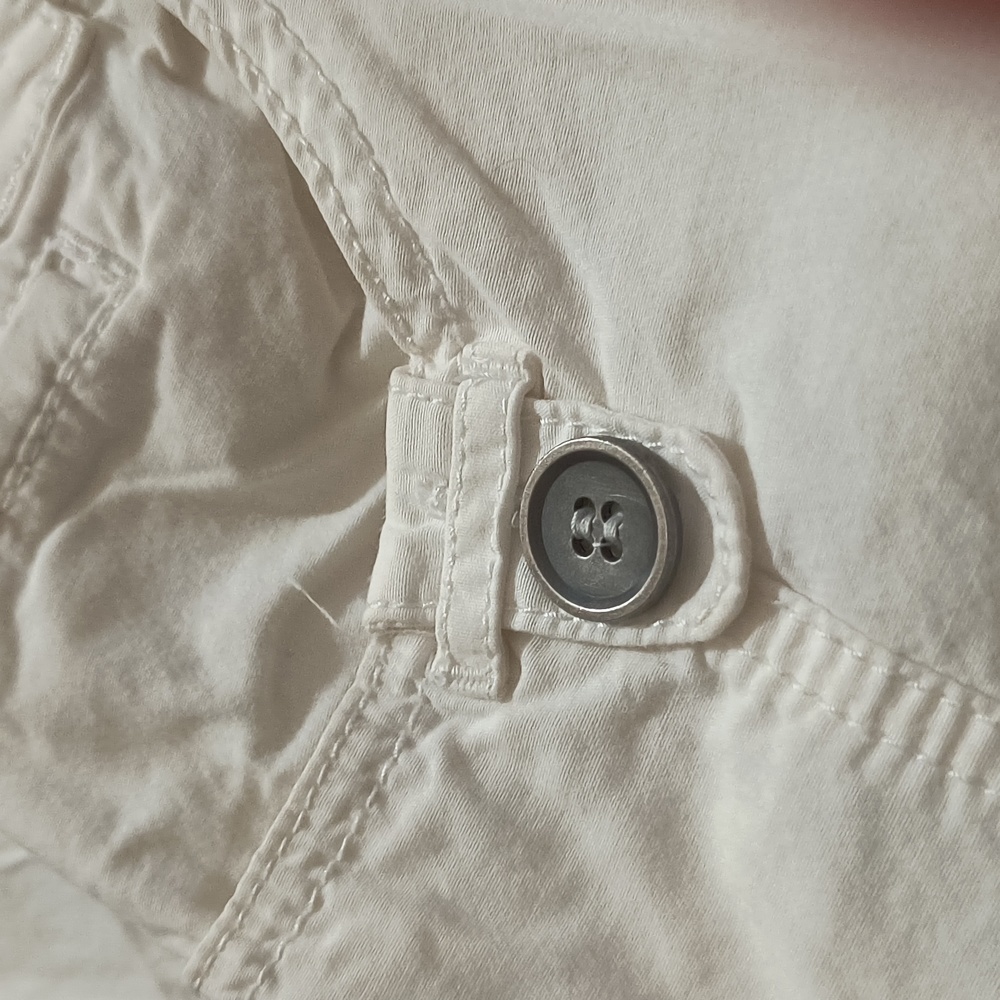 Chicos White Capris - image 5